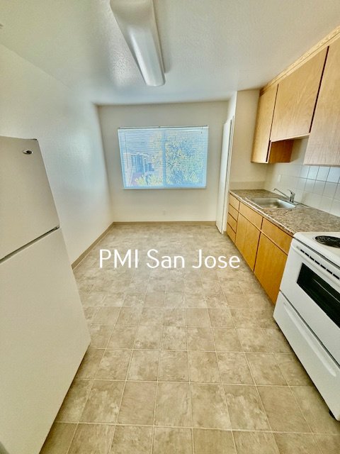 856 Monroe St - Unit 5 property image