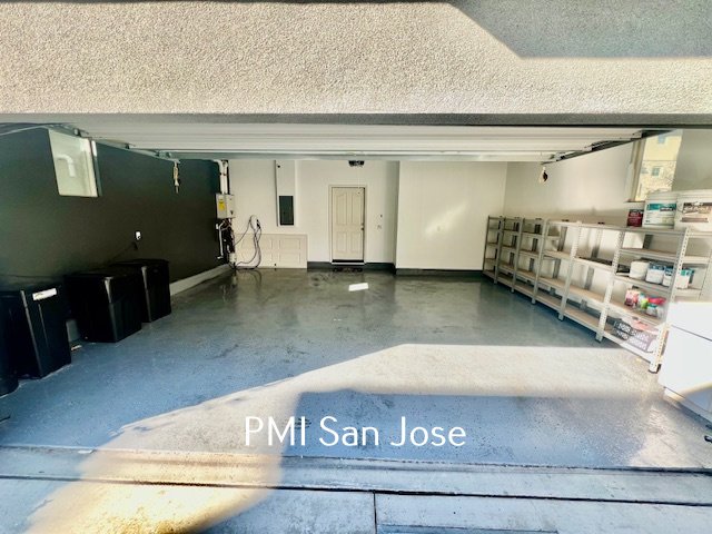 4 Bed 3.5 Bath home available in Communication Hill property image