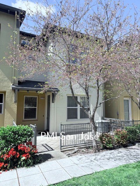 3 Bed 3.5 Bath Townhome available in San Jose property image