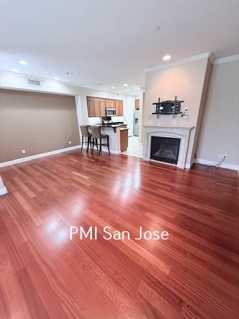 3 Bed 3.5 Bath Townhome available in San Jose property image