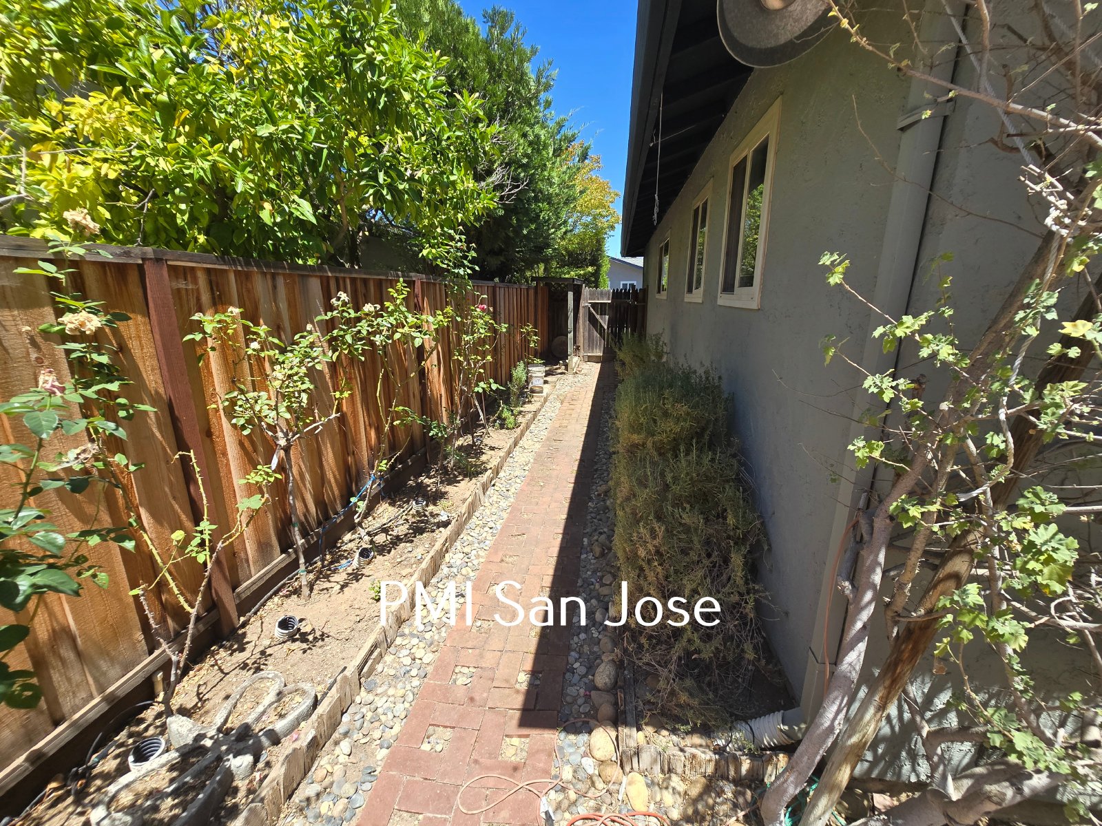 3 Bed/2bath 1683 sq. ft Gavilan College area property image