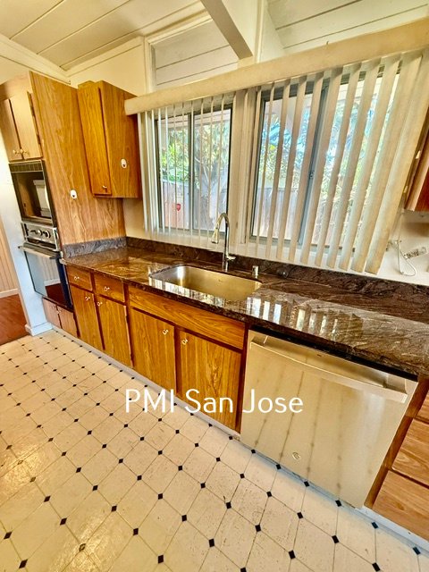4 Bed 2 Bath home for rent in Palo Alto property image