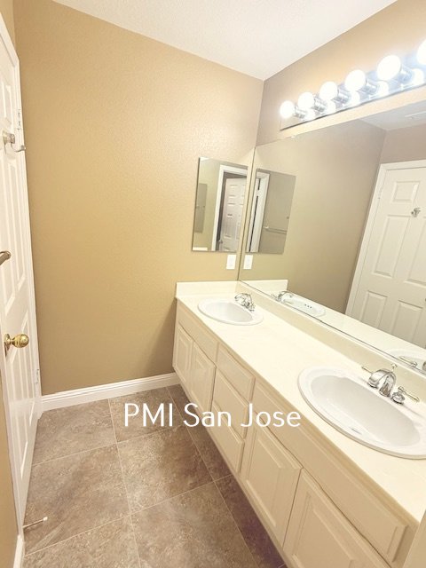 4 Bed 3 Bath home for rent in the Silver Creek Valley property image