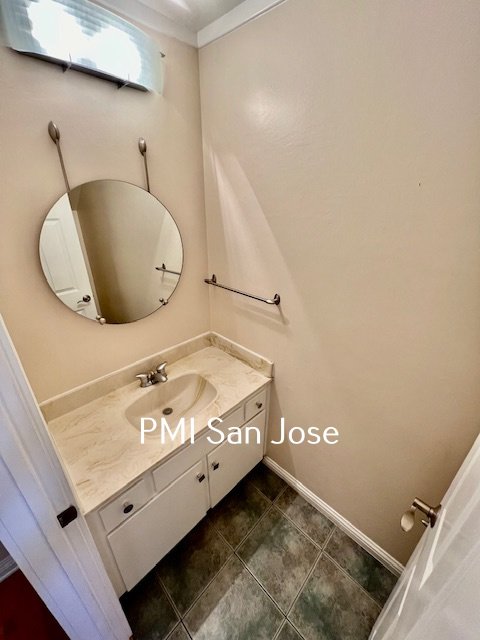 2 Bed 2.5 Bath 1,614sqft townhome in Mountain View property image