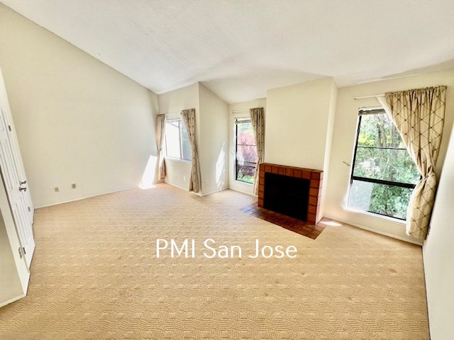 2 Bed 2.5 Bath 1,614sqft townhome in Mountain View property image