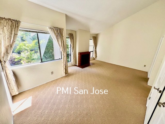 2 Bed 2.5 Bath 1,614sqft townhome in Mountain View property image